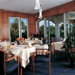 Alysson 4*