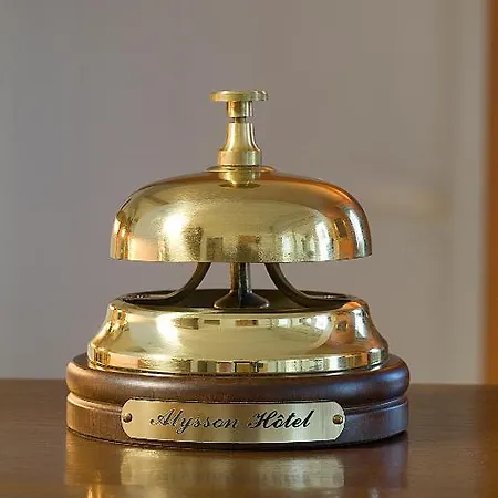 Alysson Oloron-Sainte-Marie